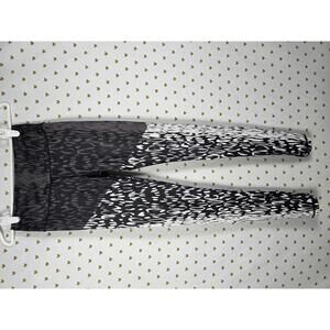 Victorias Secret sexy animal print yoga Pants LEGGINGS Active  XS